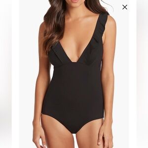Sea Level Frill One-Piece Swimsuit: Size 4US: Black ruffles slimming classic